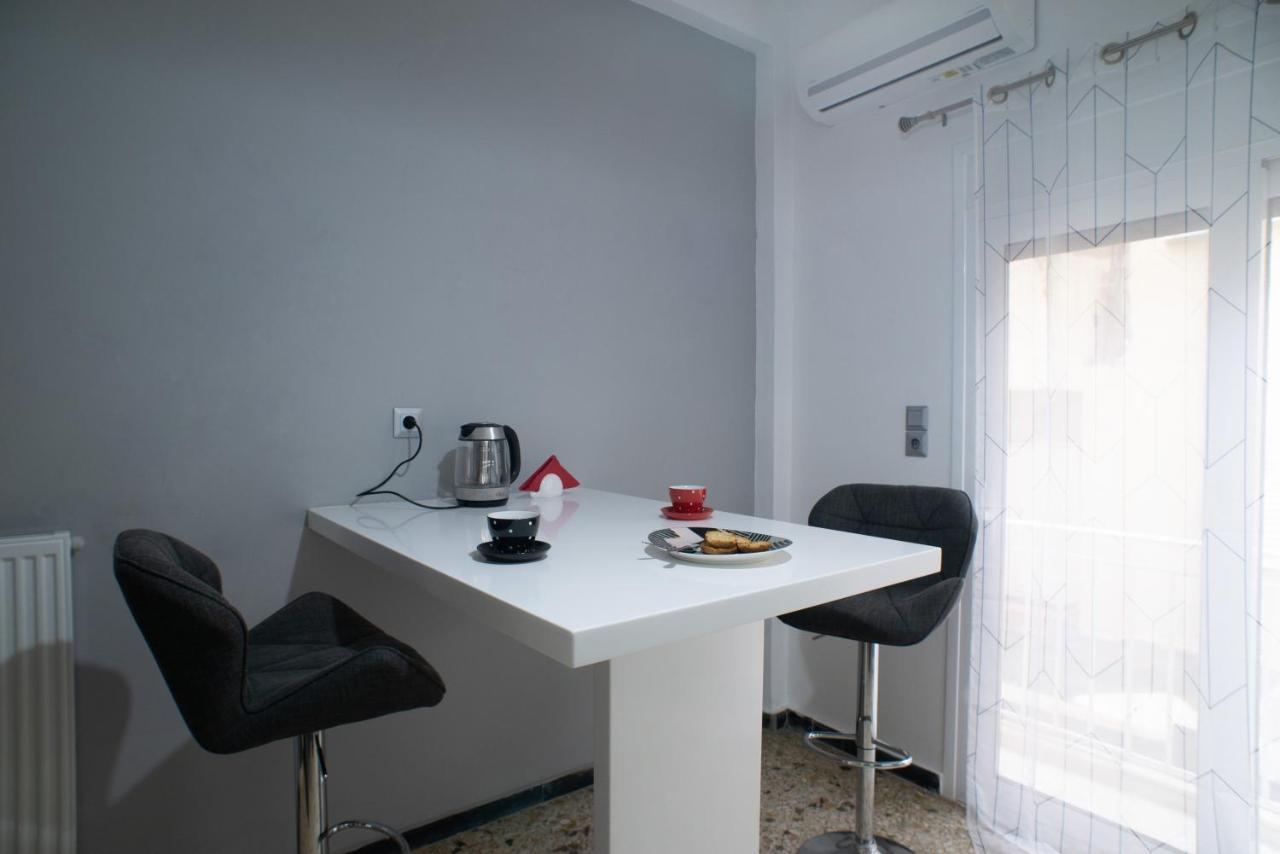 Modern-Lux Central 1 Bedroom Condo Афины Экстерьер фото
